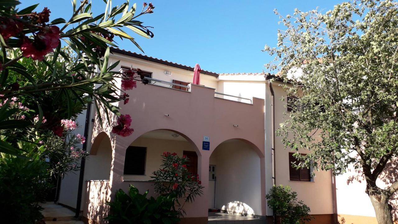 Apartmani Mia Ližnjan Kültér fotó
