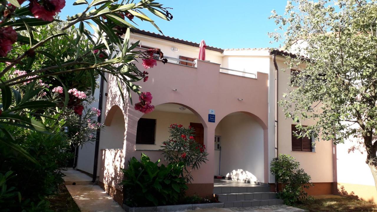 Apartmani Mia Ližnjan Kültér fotó